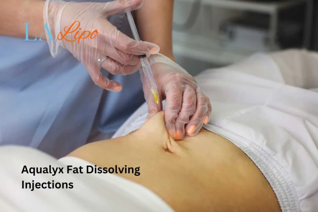 woman having fat dissolving injections Northwood Hills in the stomach